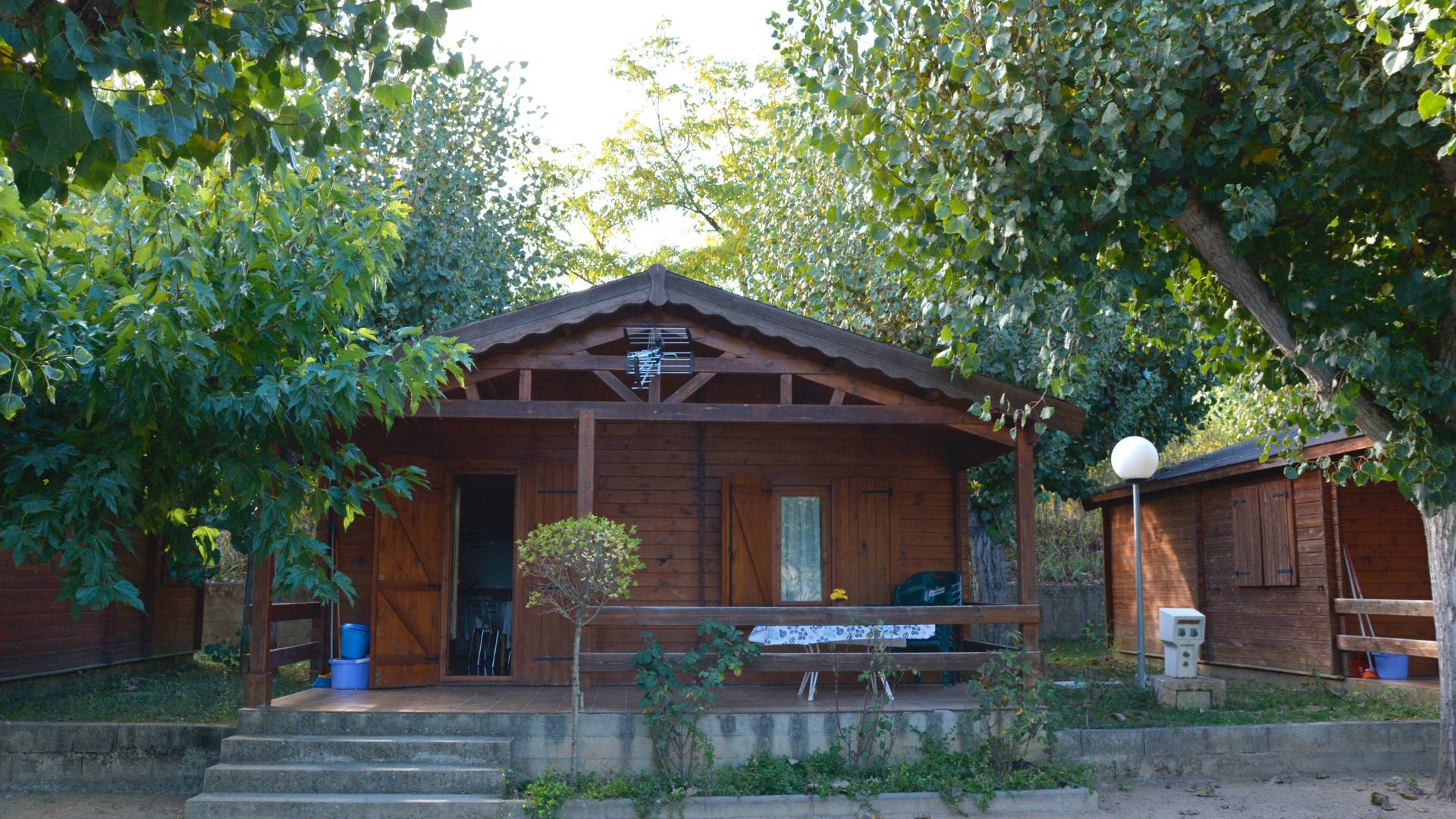 camping huesca bungalows